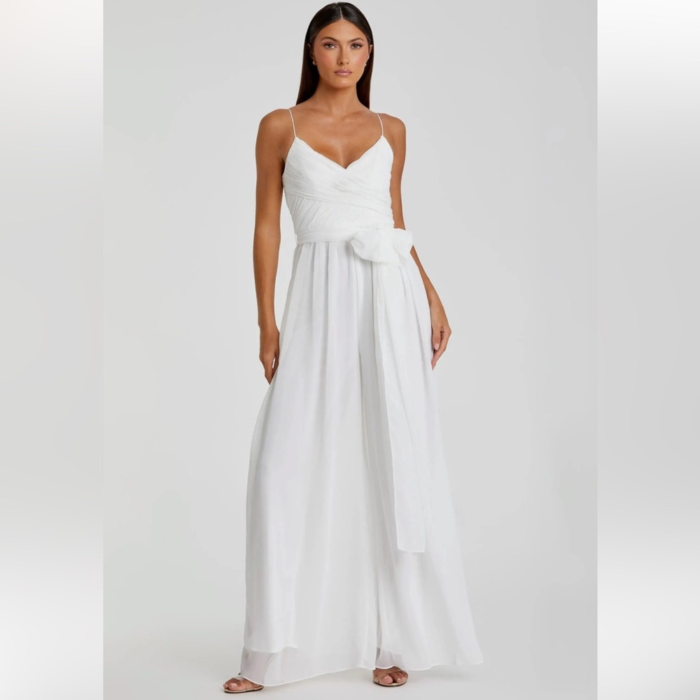 Ieena for MacDuggal 70100 White Wide Leg Jumpsuit with Spaghetti Straps XL